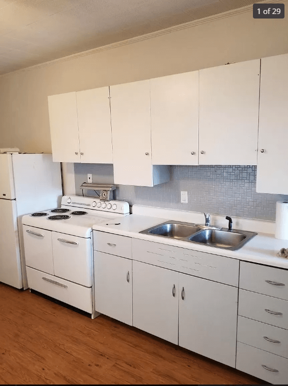 2 Broad St. 1A Nashua NH 1500 / month EJG Property Management