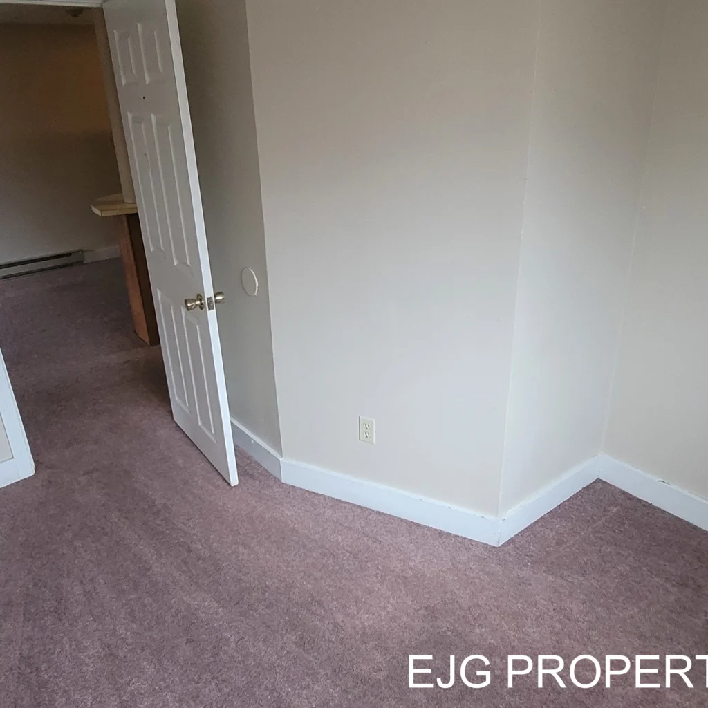 EJG Property Management 72-6 Main Street Raymond NH12