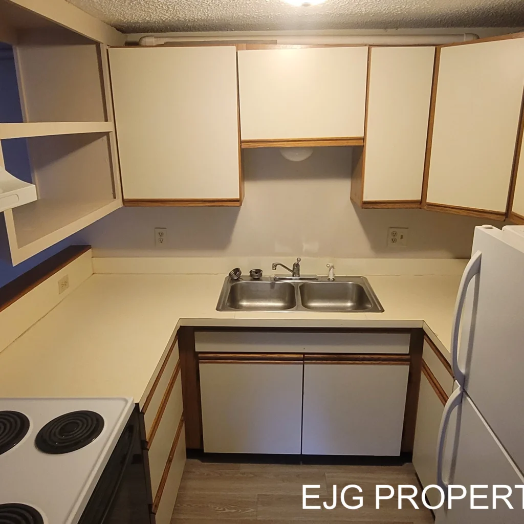 EJG Property Management 72-6 Main Street Raymond NH3