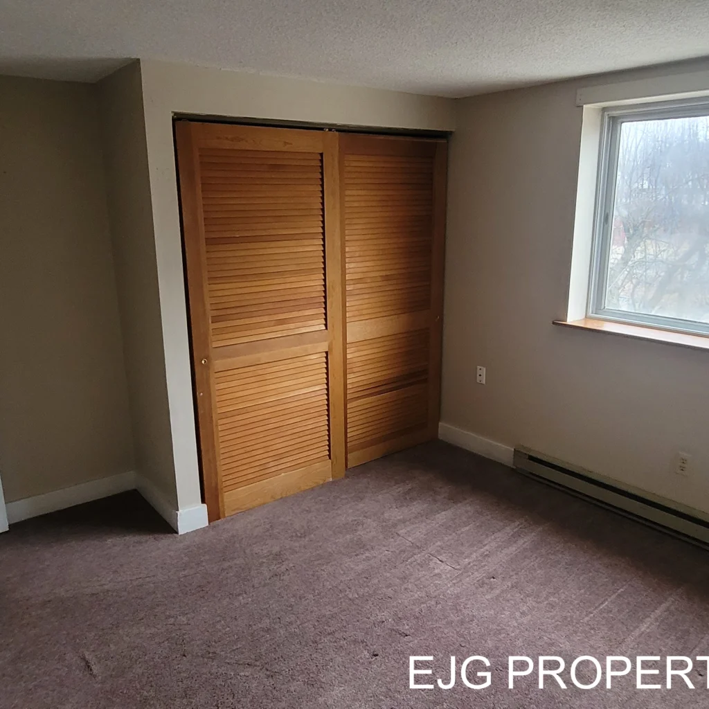 EJG Property Management 72-6 Main Street Raymond NH8