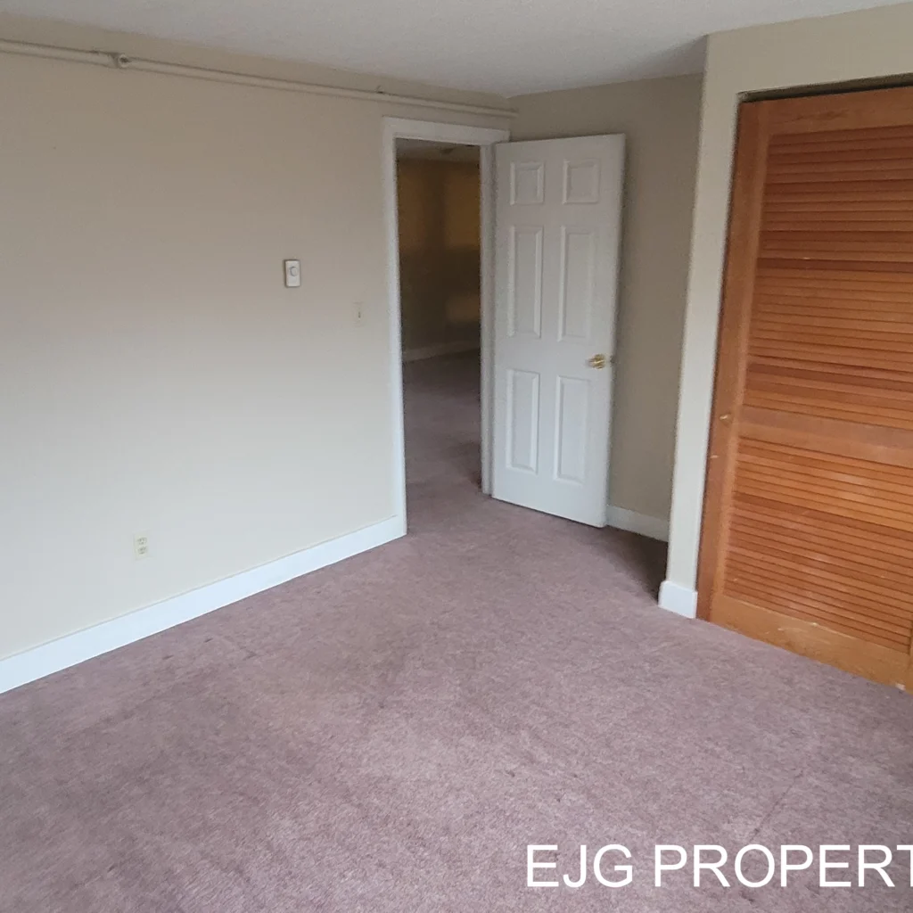 EJG Property Management 72-6 Main Street Raymond NH9