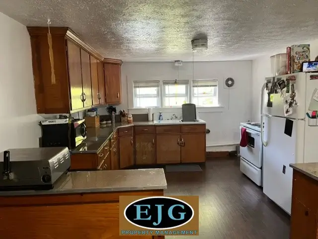 EJG Property Management LLC 9